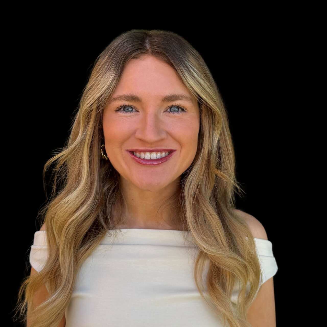 Maddy Bogh - Headshot for Website
